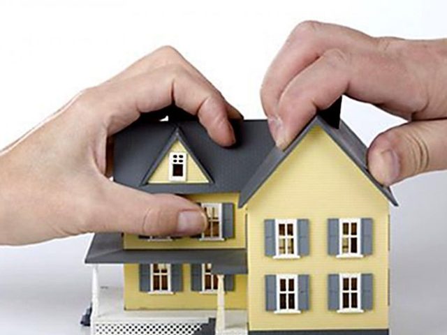 Памятка для продажи квартиры. Можно ли продать неприватизированную квартиру, долю в квартире, с прописанным человеком, несовершеннолетним ребенком, недееспособного, с неузаконенной перепланировкой, долгами по платежам, по доверенности, ипотеке, государству, банку, с материнским капиталом, обременением?