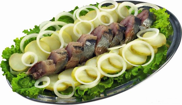 Сервировка рыбы горячего копчения