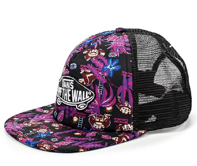 Яркая бейсболка от vans