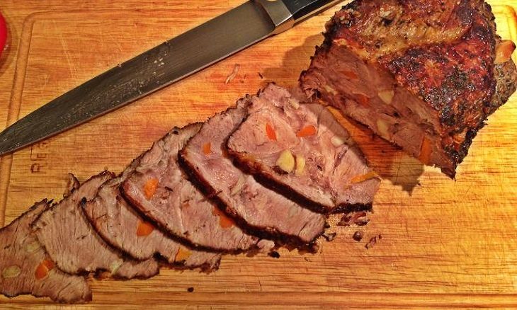 Вкусная буженина на праздничный новогодний стол