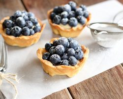 Вкусные тарталетки канапе сладкие, детские, пирожные для праздничного фуршета: рецепты с фото. Тарталетки с начинкой к праздничному столу: рецепты сладких кремов и фруктовых десертов для начинки