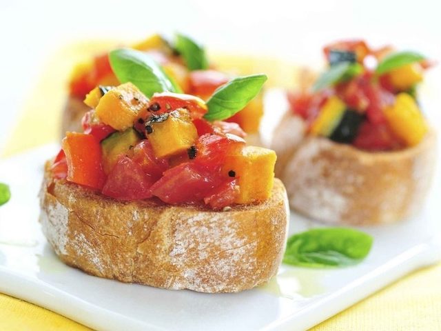 Вкусные тарталетки канапе с овощами для праздничного фуршета: рецепты с фото. Тарталетки с начинкой из овощей к праздничному столу: рецепты овощных салатов для начинки
