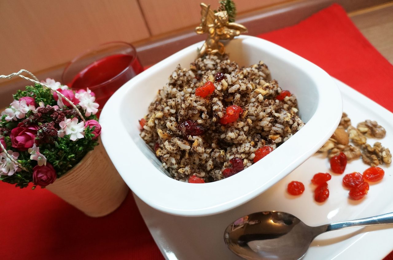 Кутья, приготовленная в мультиварке.