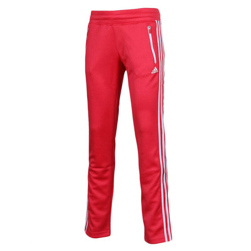 Свободные женские спортивные штаны adidas.