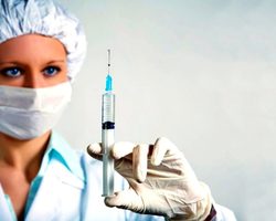 Можно ли делать прививку от гриппа детям, беременным, кормящим женщинам, при насморке, кашле, больным, онкобольным? Можно ли отказаться от прививки от гриппа?