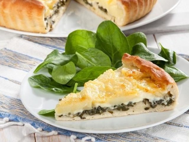 Пироги и пирожки со щавелем: лучшие рецепты, секреты сочной начинки. Как приготовить пирог со щавелем заливной, из слоеного, дрожжевого, песочного теста и на кефире в духовке?