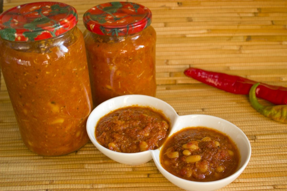 Заправка для вкусного борща с фасолью