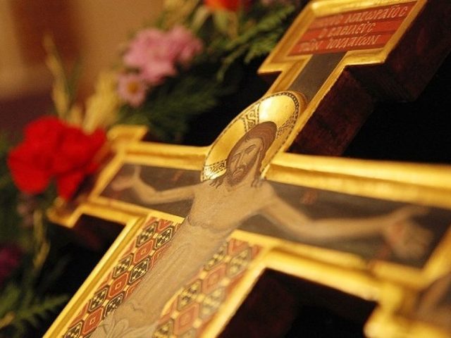 Молитвы в пост перед Пасхой — на каждый день, перед едой, в утреннее и вечернее время
