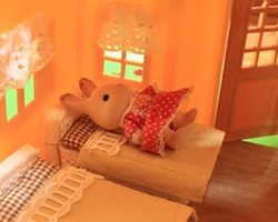 Домик и мебель для кукол своими руками из картона: схема, выкройка, фото. Как сделать кровать, диван, шкаф, стол, стулья, кресло, кухню, холодильник, плиту, коляску для кукол из картона своими руками