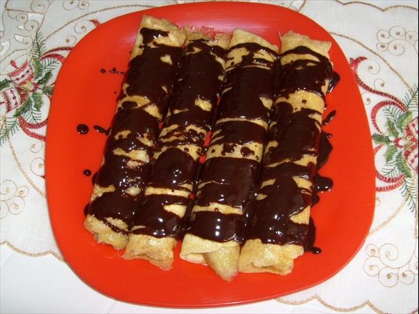 Блины с заправкой из бананов.