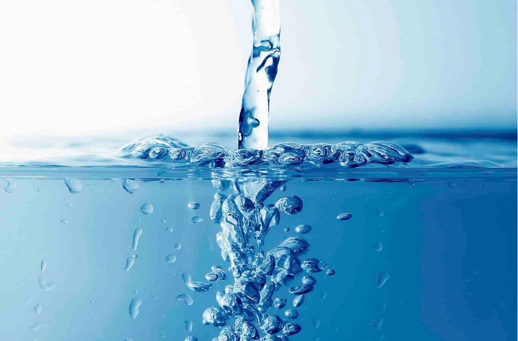 Как выглядят околоплодные воды?