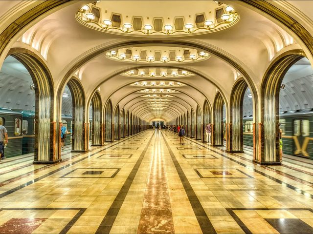 Во сколько открывается и закрывается метро в Москве? Часы работы метро в Москве, интервал движения поездов