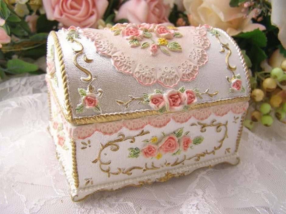 Ларец с розами