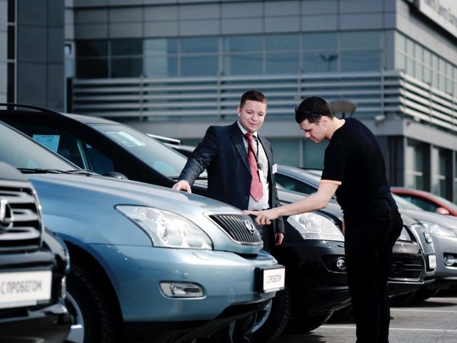 Как правильно и где выгодно продать автомобиль с пробегом и без самостоятельно, на Avito. через интернет, автосалон в Трейд-ин (Trade-in), Карпрайс, перекупщикам? Как продать свой автомобиль быстро и дорого: советы, подсказки, заговор