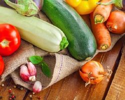 Вкусная аджика из кабачков на зиму — острая, с перцем Чили, томатной пастой, яблоками, майонезом, баклажанами, хреном и чесноком, петрушкой, зеленью, сливой, по-грузински, из помидор и перца: лучшие рецепты