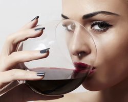 Метиловый спирт: влияние на организм человека, первые признаки и симптомы отравления, первая помощь и последствия. Как проверить спирт этиловый или метиловый в алкоголе в домашних условиях, каковы их различия? Из чего делают метиловый спирт?