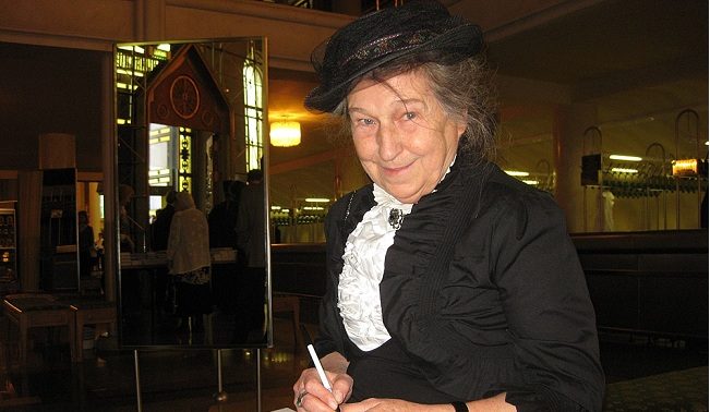 Юлия вознесенская, писательница