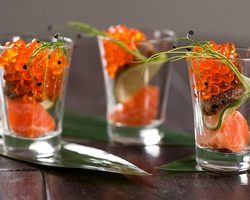 Какая икра лососевых самая лучшая, вкусная, крупная, ценная, полезная, самая дорогая? Икра горбуши, нерки, кеты, кижуча – в чем разница, что лучше: сравнение. Какая красная икра лучше: крупная или мелкая?