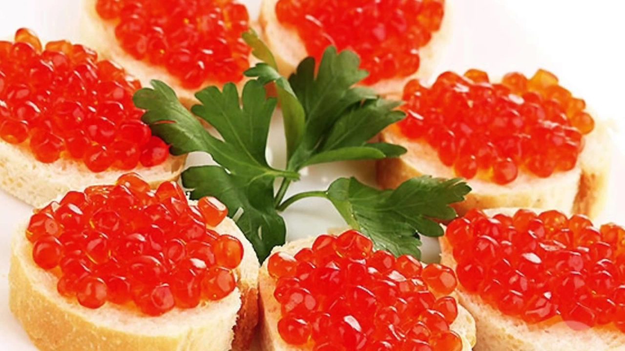 Икра горбуши и нерки: что лучше, вкуснее, крупнее, ценнее, полезнее, дороже?