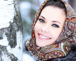 Как связать платок спицами быстро и просто: схема и описание. Как вязать платок спицами для начинающих? Как вязать пуховый, ажурный, скандинавский, бактус платок, с каймой спицами: схемы, описание, фото