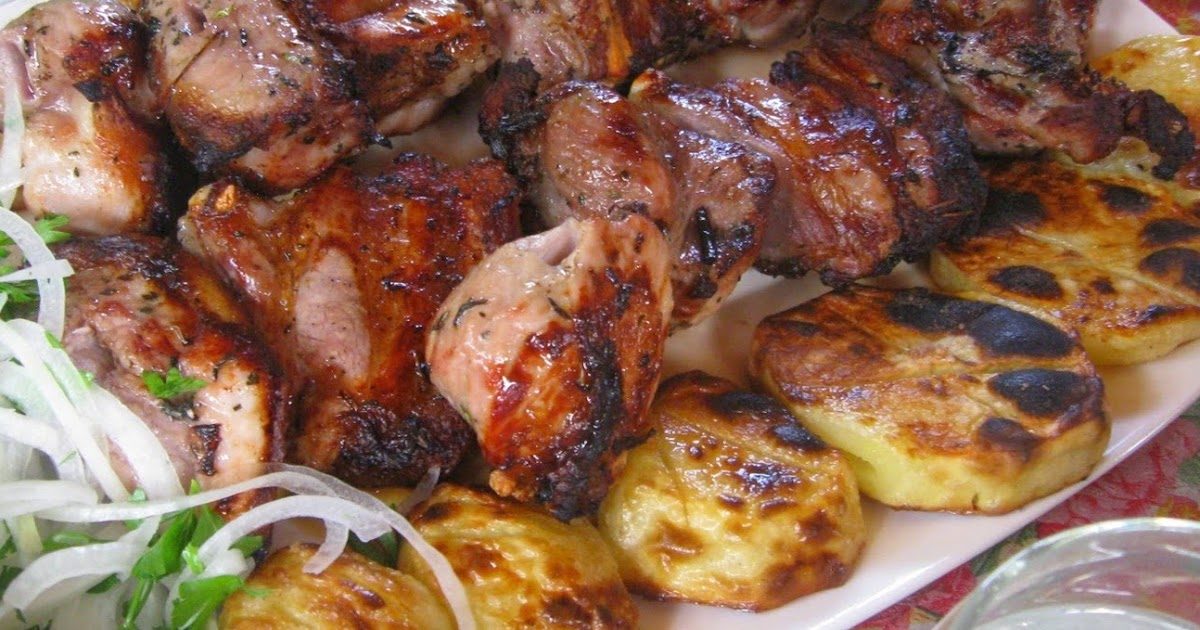 Жаркое из лосятины с картошкой в духовке: рецепт