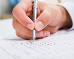 Как поменять отчество ребенку в свидетельстве о рождении? Какие документы нужны, чтобы поменять отчество ребенку? Как можно поменять отчество ребенка одинокой маме?