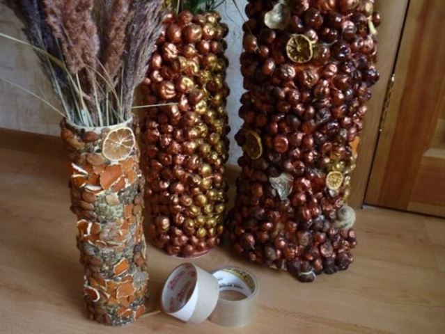 Ваза из каштанов своими руками