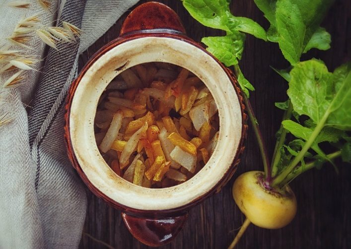 Рецепт репы с курицей в горшочках
