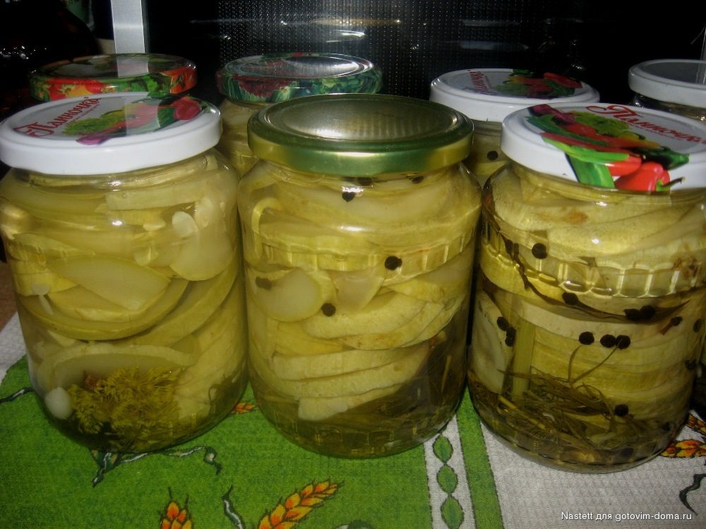 Огурцы и кабачки по-болгарски