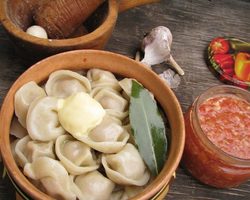 Как правильно выбрать фарш, мясо для фарша на пельмени? Свиные, говяжьи, куриные домашние пельмени — самые вкусные рецепты с подробными ингредиентами и пошаговой инструкцией по приготовлению