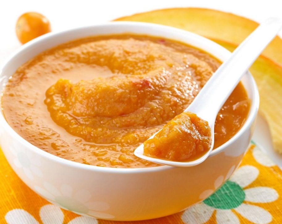Со скольких месяцев дают пюре из моркови?