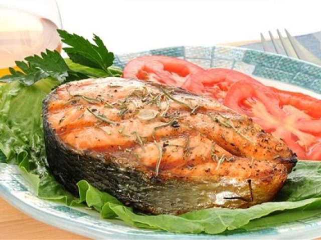 Рецепты кеты в духовке: рыбный рулет, запеченные стейки с вкусными гарнирами, торт, пирог. Запекание кеты в духовке в фольге и рукаве: рецепт