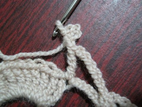 Вязание салфетки крючком, 8 ряд, пико из 4 воздушных петель