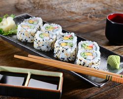 Чем отличаются суши от роллов, что лучше, вкуснее? Калорийность суши и роллов: таблица
