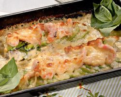 Как приготовить рыбу треску вкусно в духовке? Как сделать из трески лабардан, запеканку, котлеты, треску с сыром, луком и сметаной, маринадом из овощей, овощной начинкой, картошкой, тыквой, капустой брокколи, в майонезе, томатной пасте: лучшие рецепты