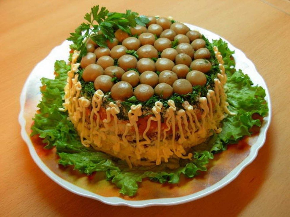 Грибная поляна с колбасой