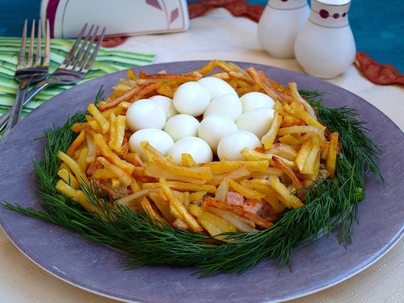 Вариант сервировки и украшения блюда