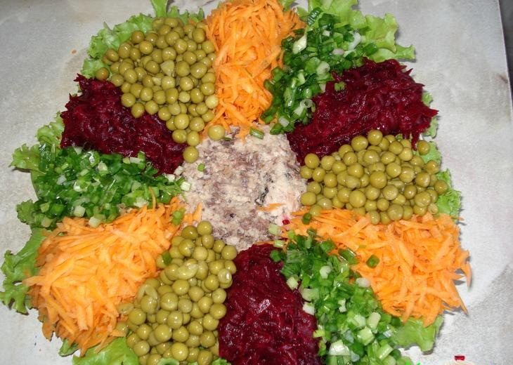 Сардина или сайра в "радуге" может быть главным ингредиентом