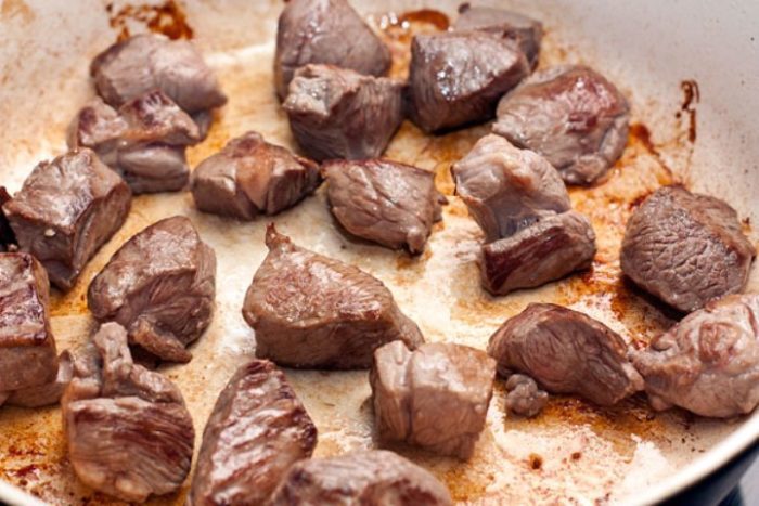 Жарка мяса до карамельной корочки