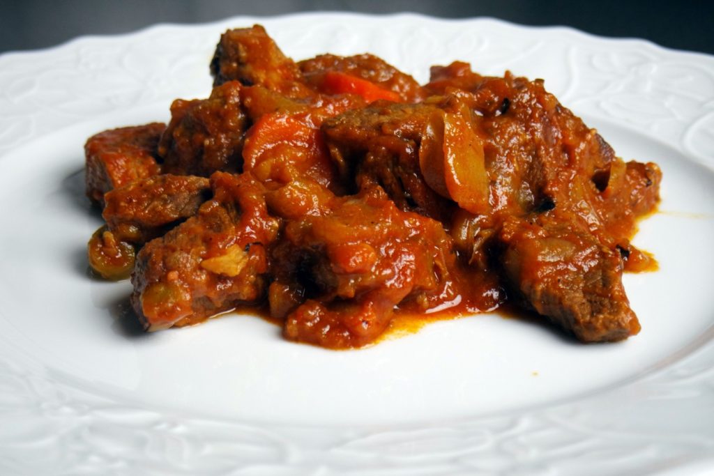 Свиной гуляш