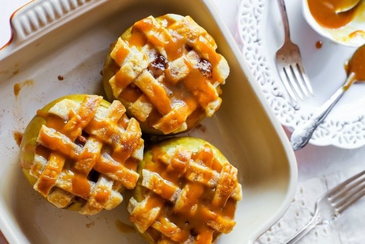 Яблоко с топлеными ирисками