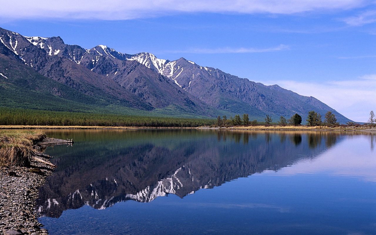 Река, впадающая в байкал