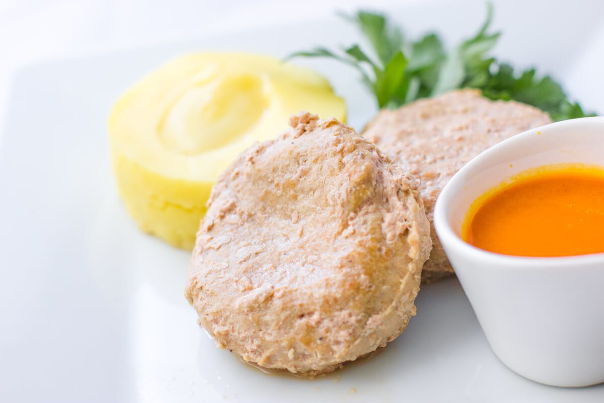 Как вкусно приготовить сочные куриные котлеты на пару с манкой в мультиварке: рецепт