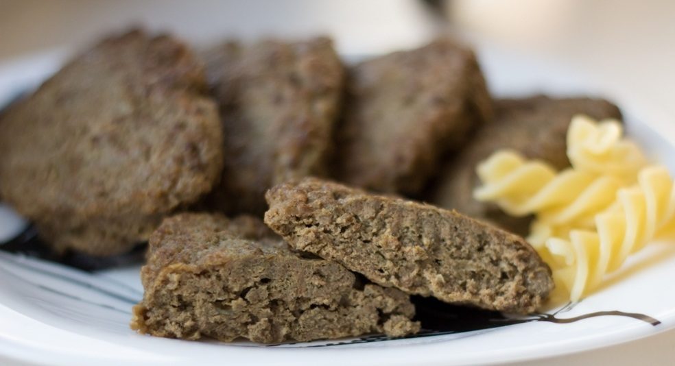 Котлеты из смеси мяса и печени
