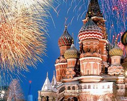 Как попасть ребенку на Кремлевскую елку 2024-2025 года, что для этого нужно, сколько стоит билет? Где зарегистрироваться и купить билет на Новогоднюю елку в Кремлевский дворец? Какие возрастные ограничения для детей и какая нужна характеристика учащегося на Кремлевскую елку?