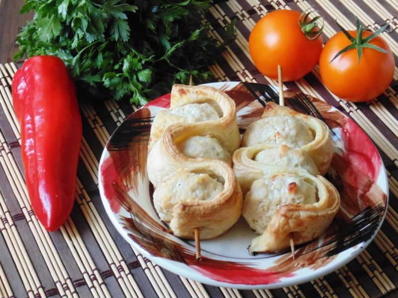 Шашлычок из фрикаделек