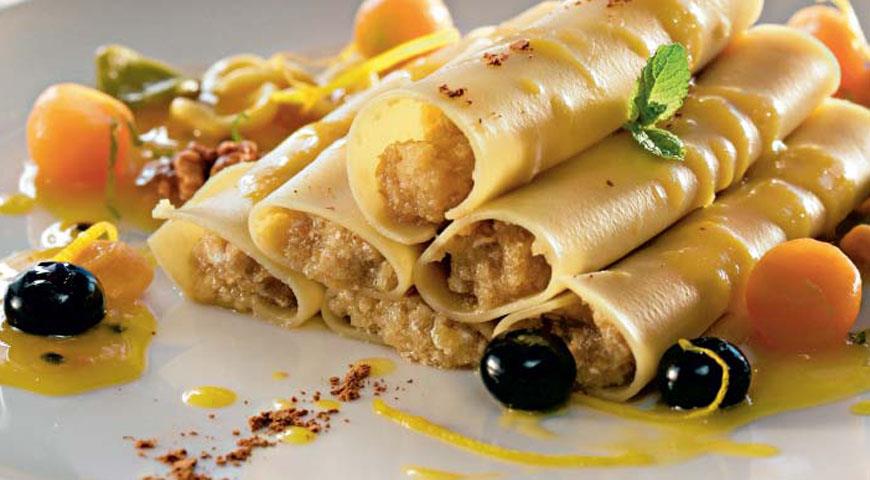 Макароны можно полить сладким соусом