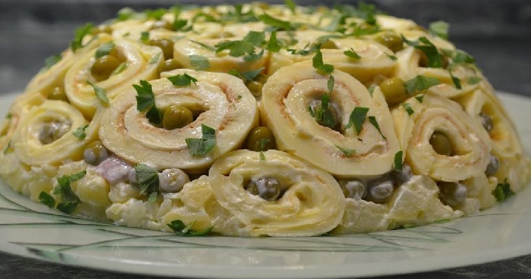 Салат "шарлотка"