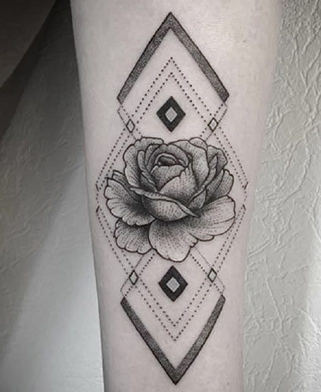 Фото-тату-роза-от-30.09.2017-№071-rose-tattoo-tattoo-photo.ru_