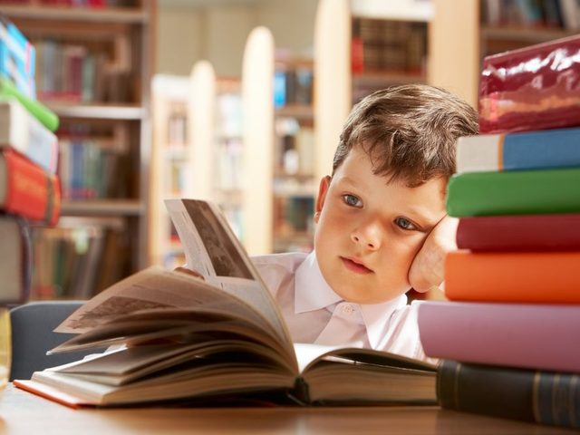 Какие книги читать детям: список литературы по возрастам